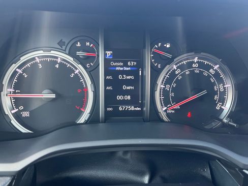 Used 2022 Toyota 4Runner TRD Off-Road Premium image 17