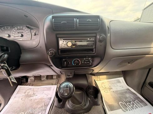 Used 2002 Ford Ranger 2WD Regular Cab image 12