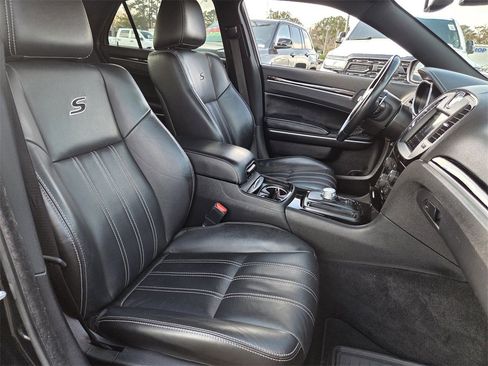 Used 2021 Chrysler 300 S image 24