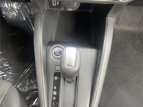 Used 2025 Nissan Kicks Play S image 18