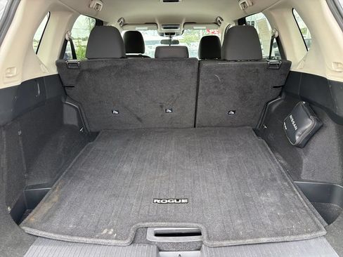 Certified 2024 Nissan Rogue SV AWD/4WD image 26