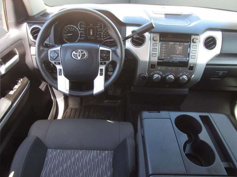 Used 2019 Toyota Tundra SR5 AWD/4WD image 15