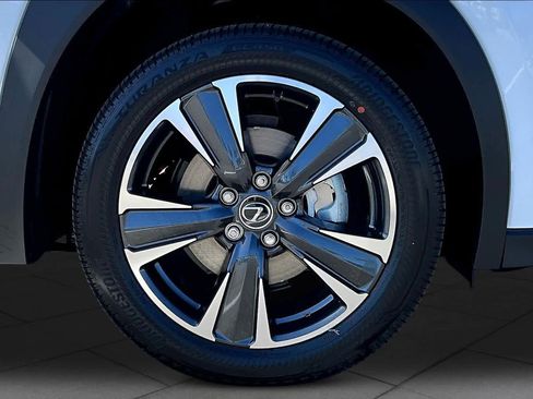 New 2026 Lexus UX 300h FWD image 9