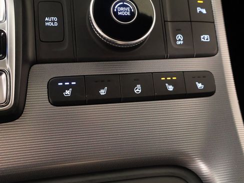 Used 2023 Hyundai Palisade Calligraphy image 8