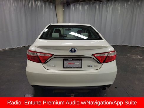 Used 2015 Toyota Camry SE image 7