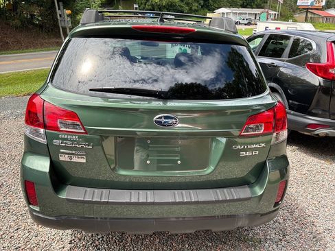 Used 2011 Subaru Outback 3.6R Limited w/ PWR Moonroof Pkg AWD/4WD image 5