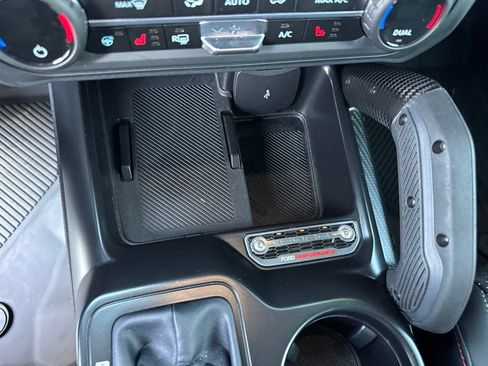 Used 2025 Ford Bronco Raptor w/ Interior Carbon Fiber Pack AWD/4WD image 25