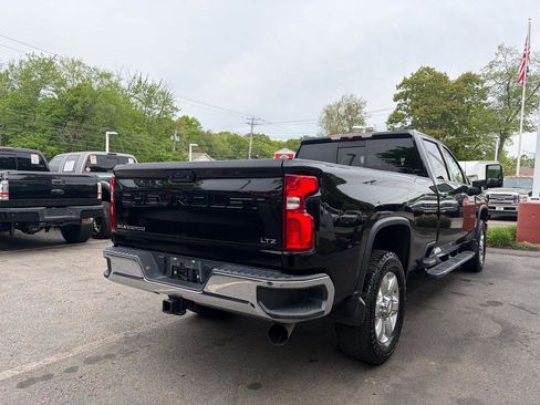Used 2021 Chevrolet Silverado 2500 LTZ w/ LTZ Convenience Package AWD/4WD image 8
