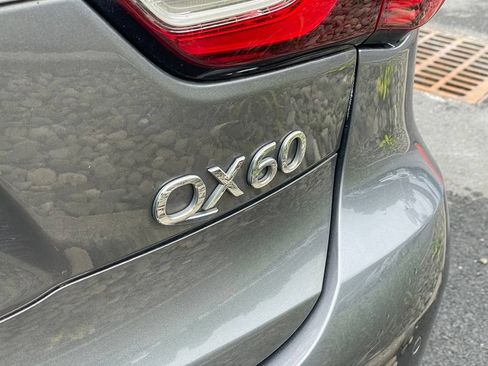 Used 2017 INFINITI QX60 Luxe w/ Deluxe Technology Package AWD/4WD image 37