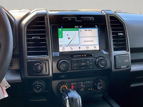 Used 2017 Ford F150 XLT w/ Equipment Group 302A Luxury AWD/4WD image 11