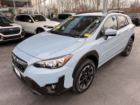 Certified 2022 Subaru Crosstrek 2.0i Premium w/ Moonroof Package image 9