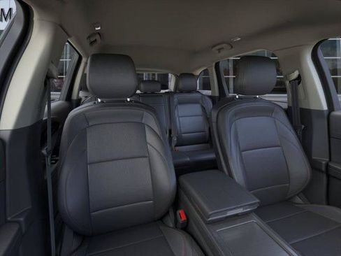 New 2026 Lincoln Nautilus Premier AWD/4WD image 10