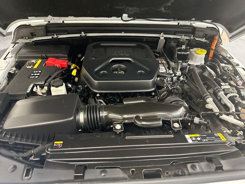 Used 2023 Jeep Wrangler Sahara w/ Cold Weather Group image 34