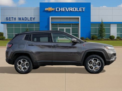 Used 2022 Jeep Compass Trailhawk w/ Trailhawk Elite Group image 8