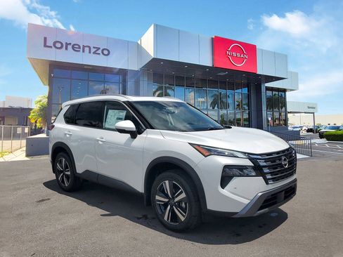 New 2025 Nissan Rogue SL w/ SL Premium Package image 3