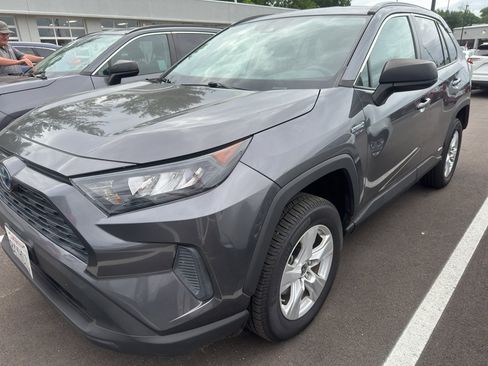 Used 2021 Toyota RAV4 LE AWD/4WD image 14