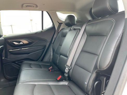 Used 2022 GMC Terrain SLT w/ LPO, 'HIT The Road' Package image 19