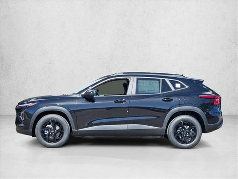 New 2026 Chevrolet Trax LT w/ Sunroof Package FWD image 10