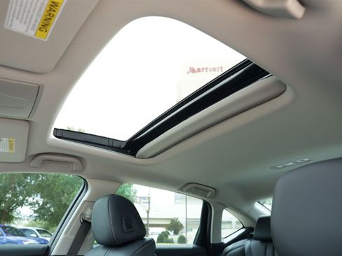 New 2025 Acura TLX Technology Package image 24