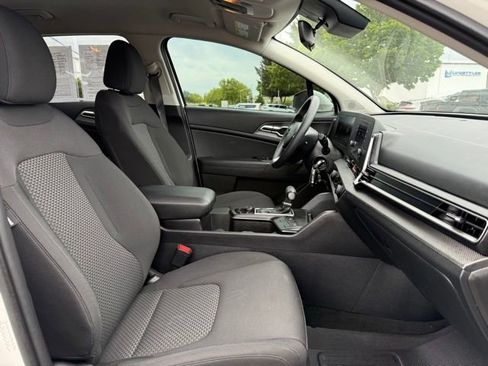 Certified 2023 Kia Sportage LX AWD/4WD image 11