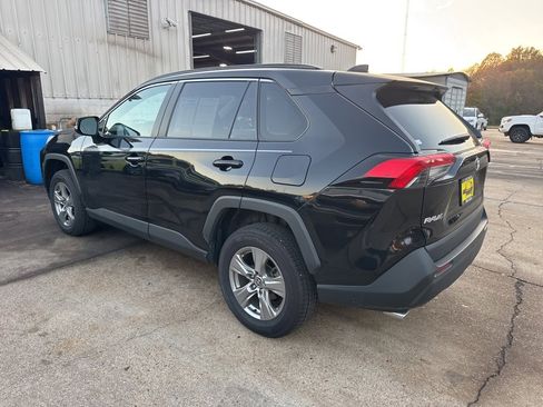 Used 2024 Toyota RAV4 XLE image 3