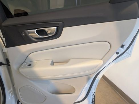 Used 2023 Volvo XC60 B5 Plus w/ Climate Package image 30