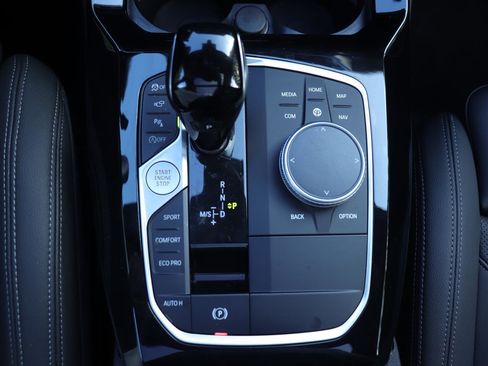 Used 2024 BMW X3 sDrive30i w/ Premium Package w/ZPA image 41