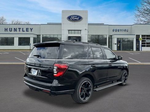 Used 2022 Ford Expedition Limited AWD/4WD image 4