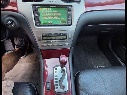 Used 2005 Lexus ES 330 image 15