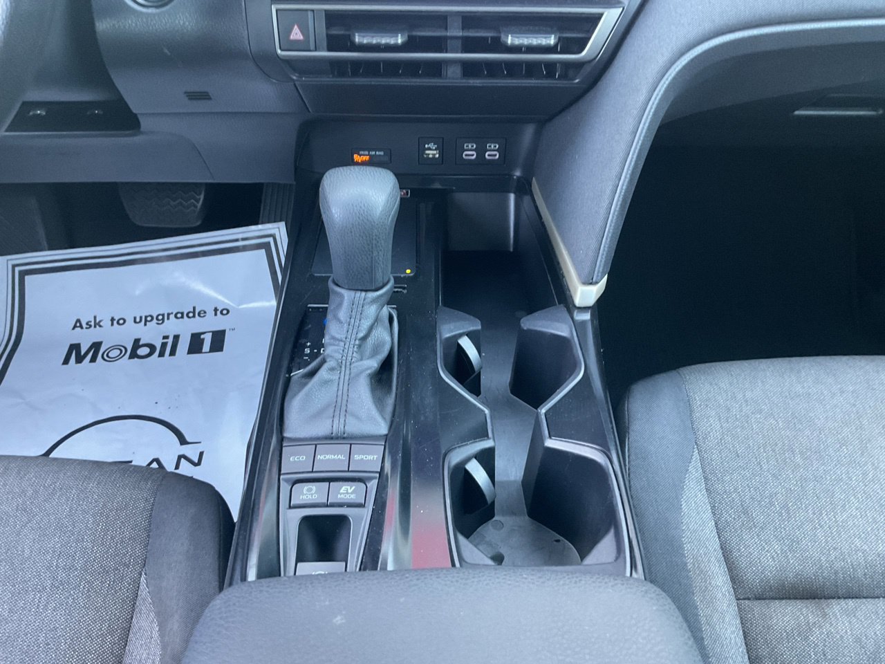 Used 2025 Toyota Camry LE FWD image 14