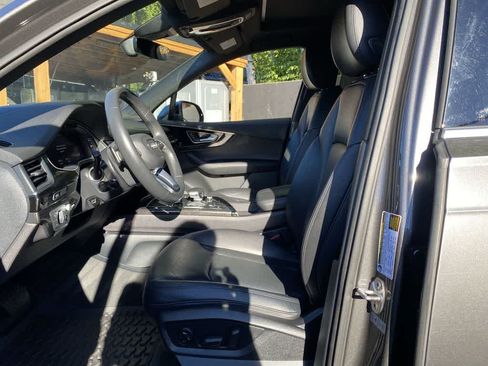 Used 2019 Audi Q7 3.0T Prestige w/ Prestige Package AWD/4WD image 14