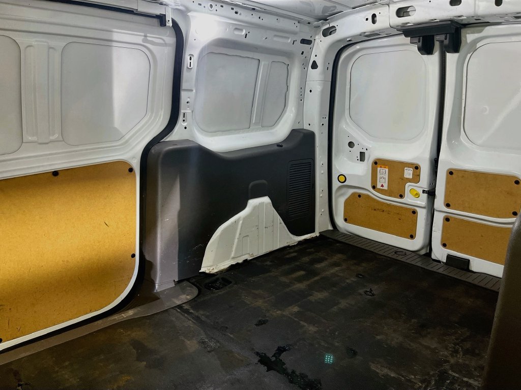 Used 2022 Ford Transit Connect XL FWD image 24