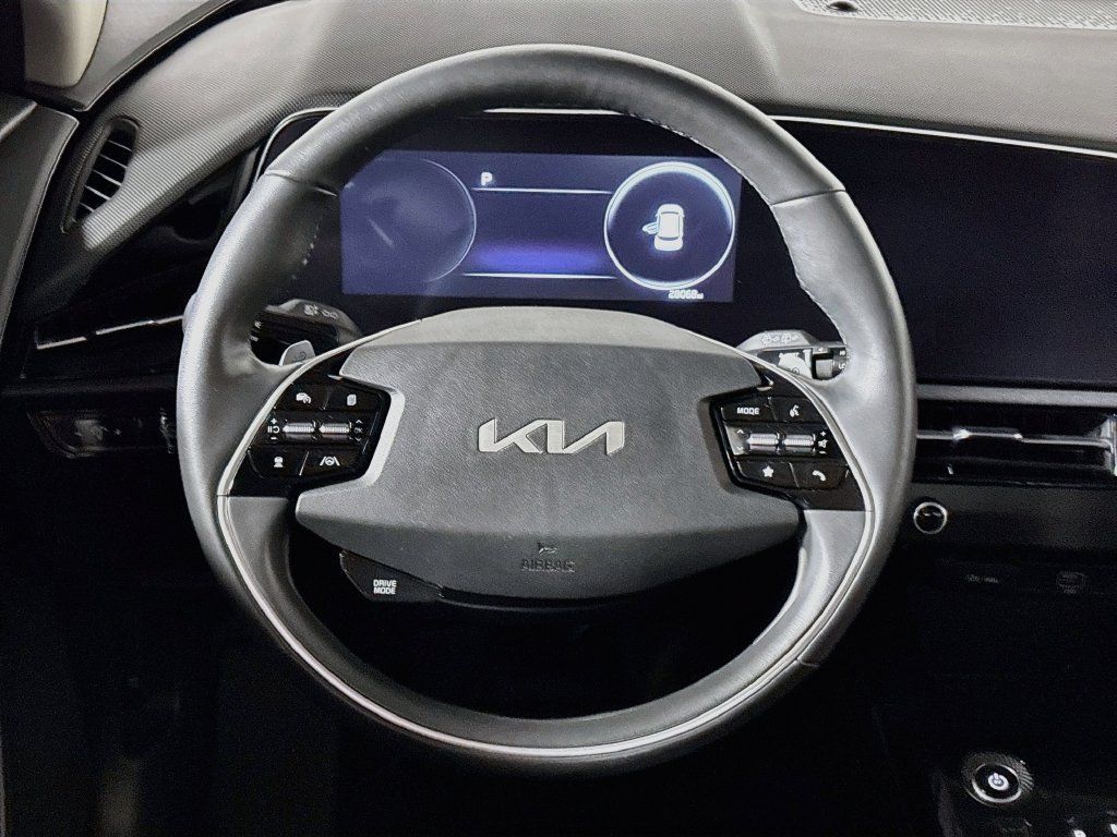 Used 2023 Kia Niro Wind w/ Wind Preserve Package FWD image 13