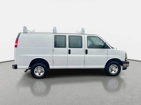 Used 2023 Chevrolet Express 2500 w/ Driver Convenience Package RWD image 5