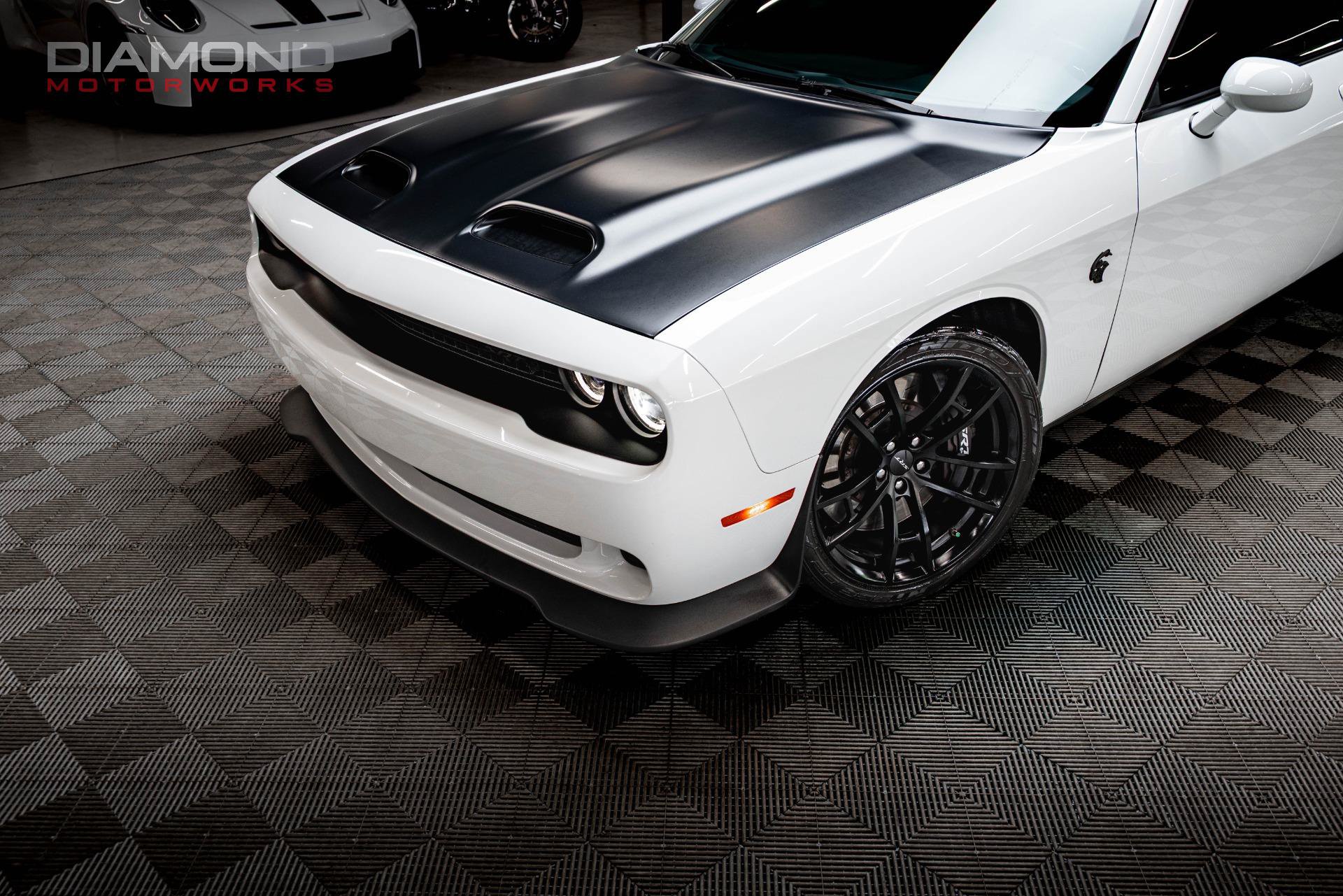 Used 2023 Dodge Challenger SRT Hellcat RWD image 9