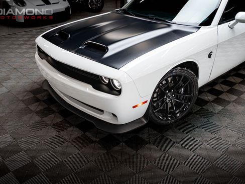 Used 2023 Dodge Challenger SRT Hellcat RWD image 9