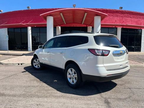 Used 2014 Chevrolet Traverse LT FWD image 4