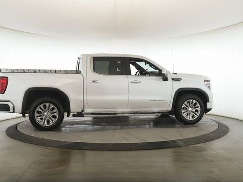 Used 2022 GMC Sierra 1500 Denali image 6
