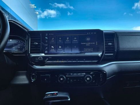 Used 2023 Chevrolet Silverado 1500 RST image 13