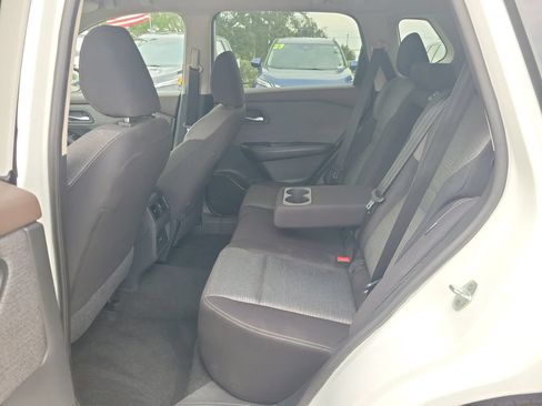 Certified 2023 Nissan Rogue SV FWD image 10