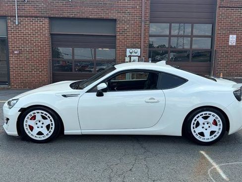 Used 2018 Subaru BRZ Limited w/ Performance Package RWD image 9