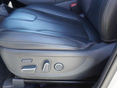 Used 2023 Hyundai Santa Fe Calligraphy image 22