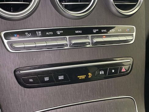 Used 2020 Mercedes-Benz GLC 300 4MATIC image 31
