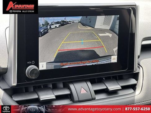 Certified 2025 Toyota RAV4 LE AWD/4WD image 32