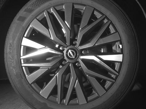 Used 2025 Nissan Altima 2.5 SV image 13