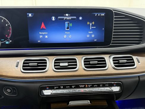 Used 2025 Mercedes-Benz GLE 350 4MATIC image 23