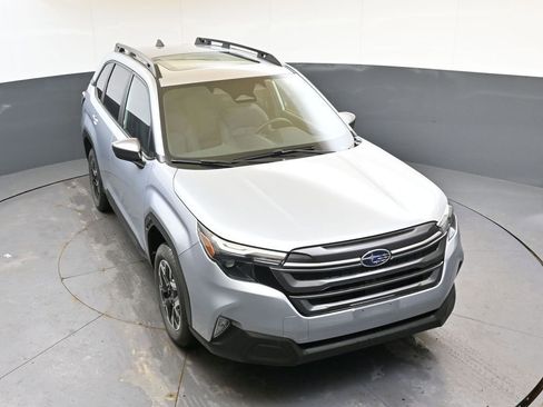 Certified 2025 Subaru Forester Premium image 53