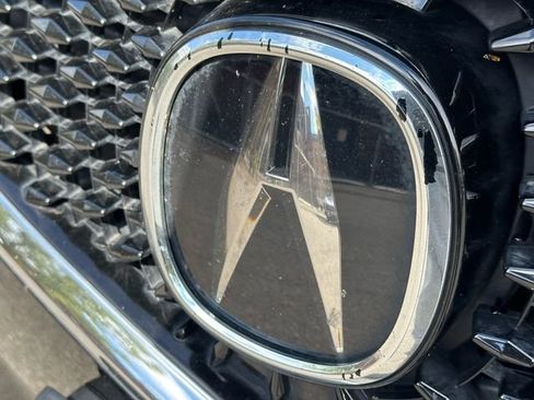Used 2018 Acura TLX w/ Technology Package FWD image 9