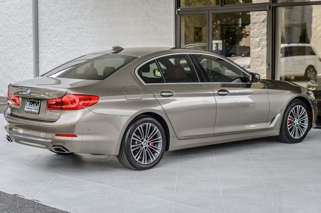 Used 2017 BMW 540i RWD image 9