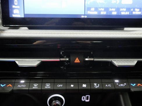 Used 2024 Alfa Romeo Tonale Ti image 20